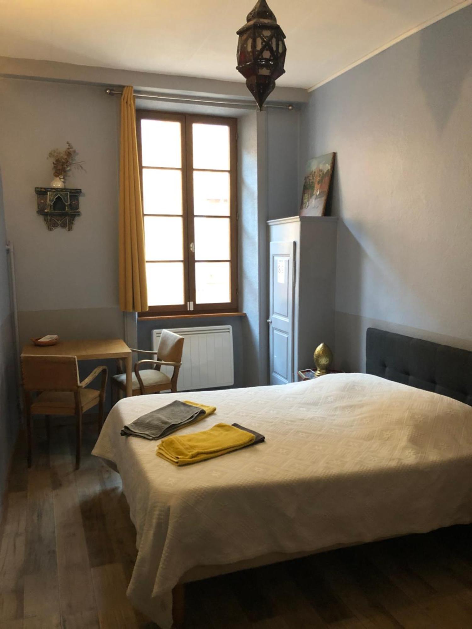 Hotel Le Dauphine Châtillon-en-Diois Esterno foto
