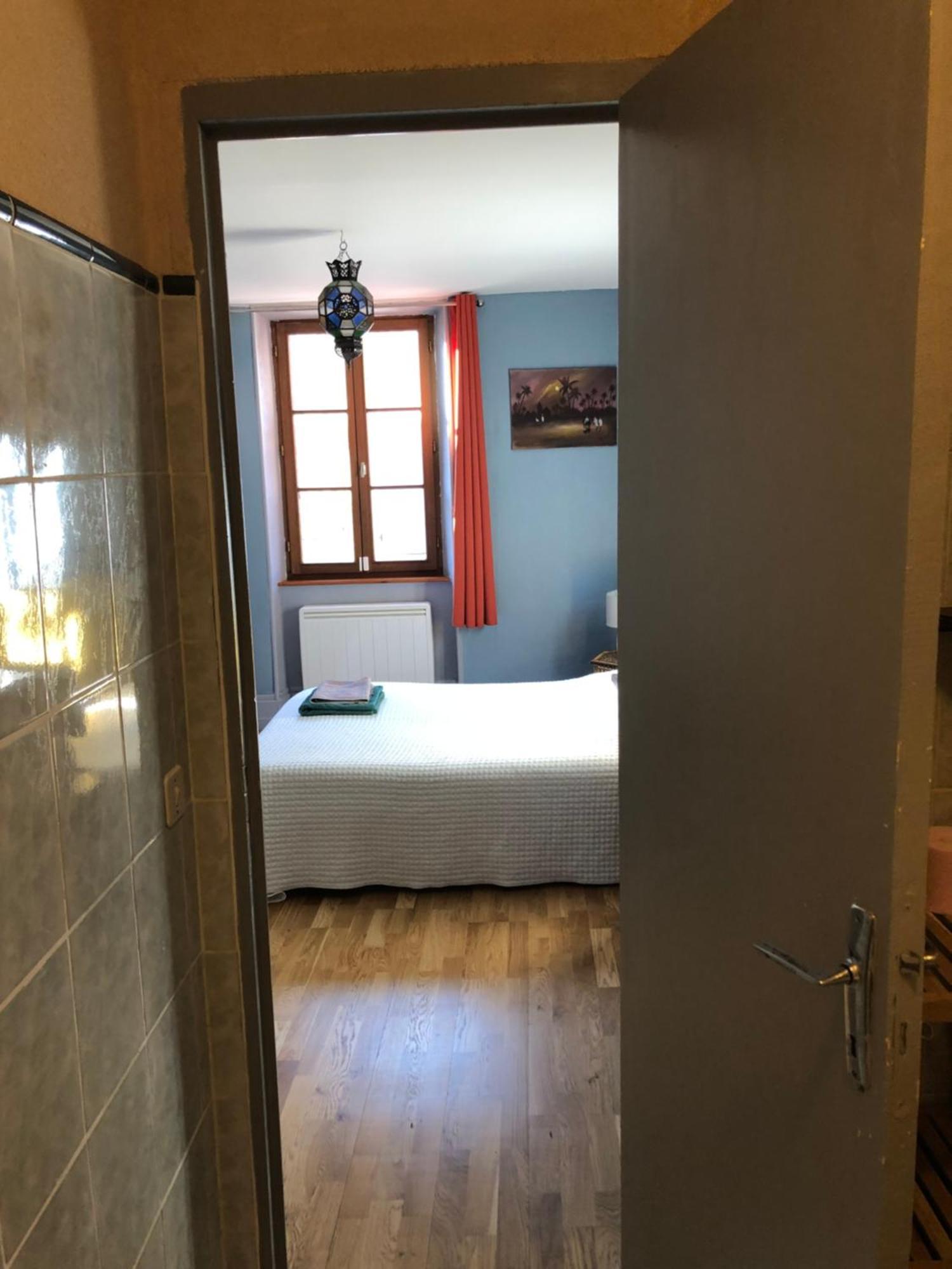 Hotel Le Dauphine Châtillon-en-Diois Esterno foto