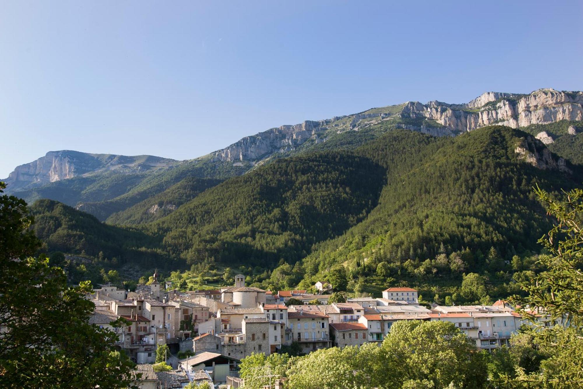 Hotel Le Dauphine Châtillon-en-Diois Esterno foto