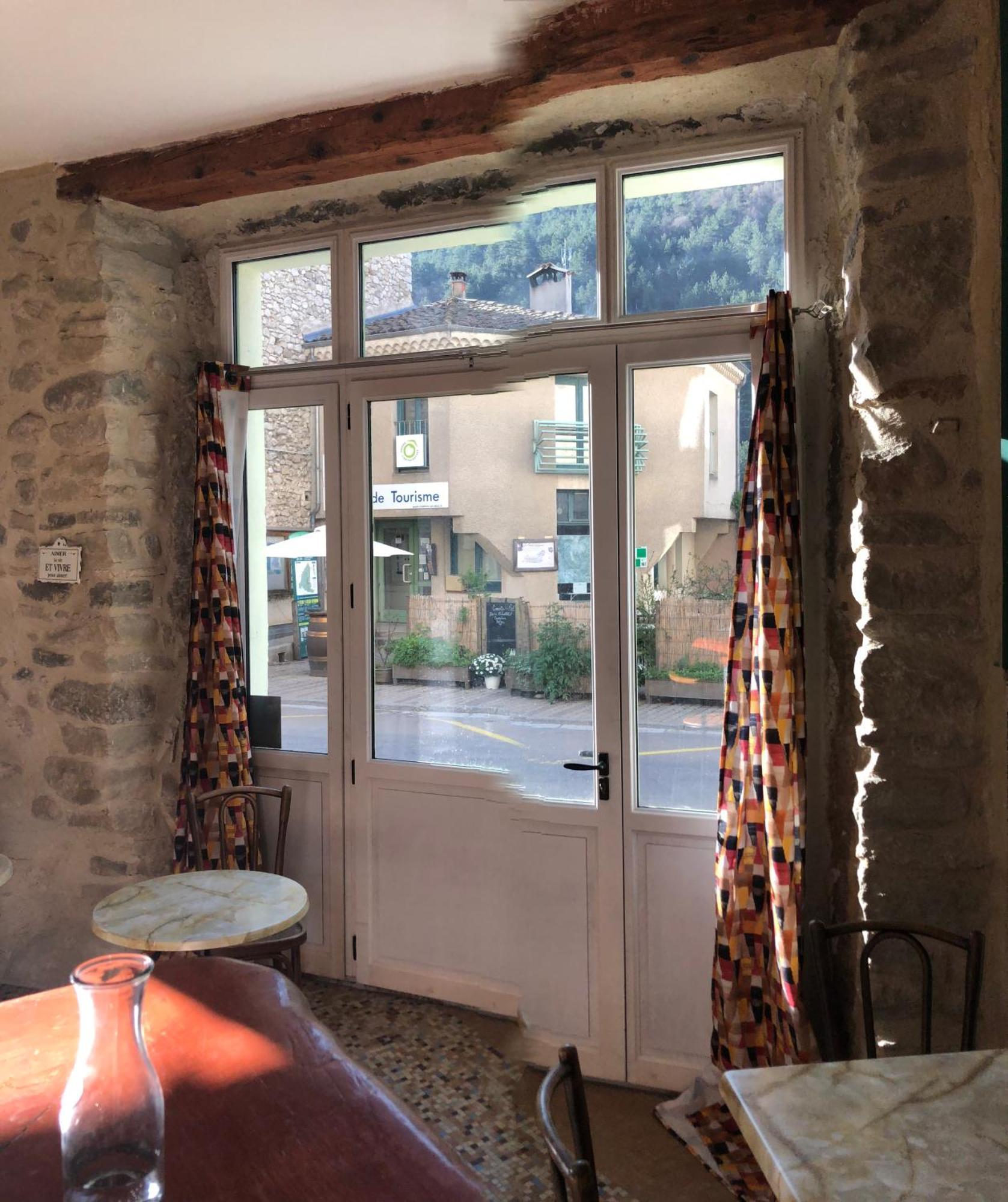 Hotel Le Dauphine Châtillon-en-Diois Esterno foto